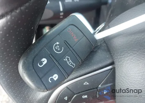 2019 Dodge Charger Scat Pack Rwd z USA, uszkodzony, nr VIN 2C3CDXGJ0KH611559